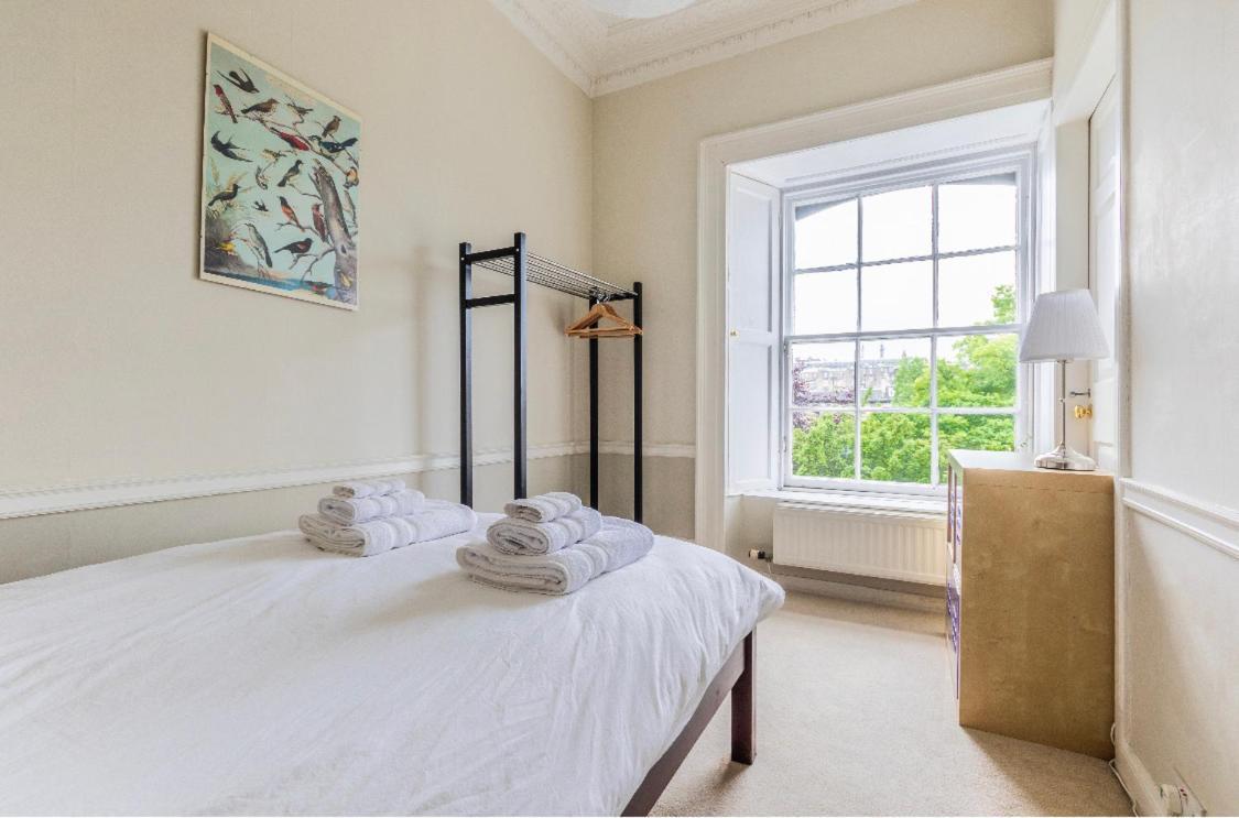 New Town Apartment With Castle View エディンバラ エクステリア 写真